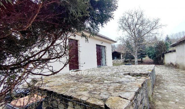 Eladó családi ház, Hévízen 100 M Ft, 6 szobás