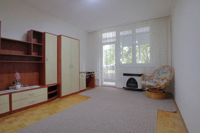 Kiadó téglalakás, albérlet, Szegeden, Csörlő utcában