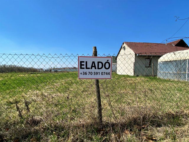 Eladó telek, Gyulán 18 M Ft / költözzbe.hu