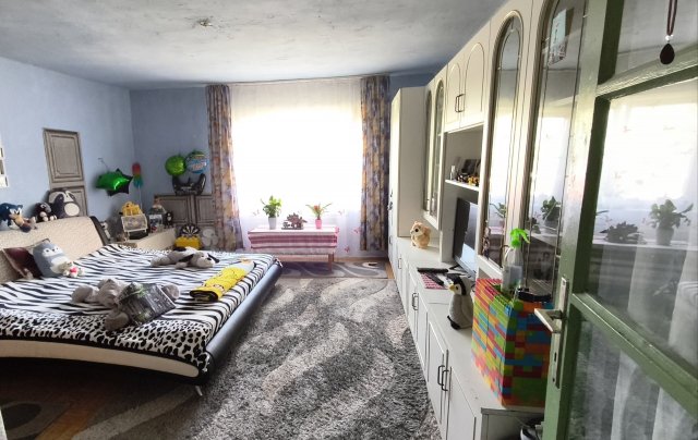 Eladó családi ház, Szakályon 16.5 M Ft, 3 szobás