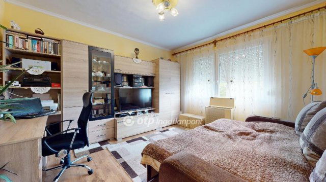 Eladó téglalakás, Miskolcon 34.9 M Ft, 2 szobás