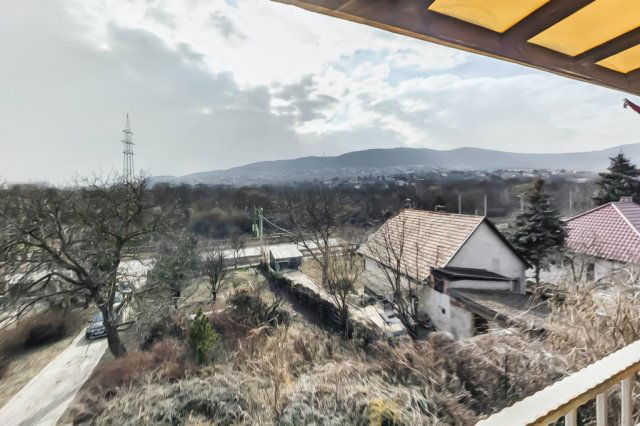 Eladó családi ház, Budapesten, III. kerületben 299 M Ft