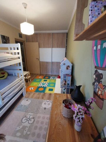 Eladó panellakás, Szegeden 74 M Ft, 3+1 szobás