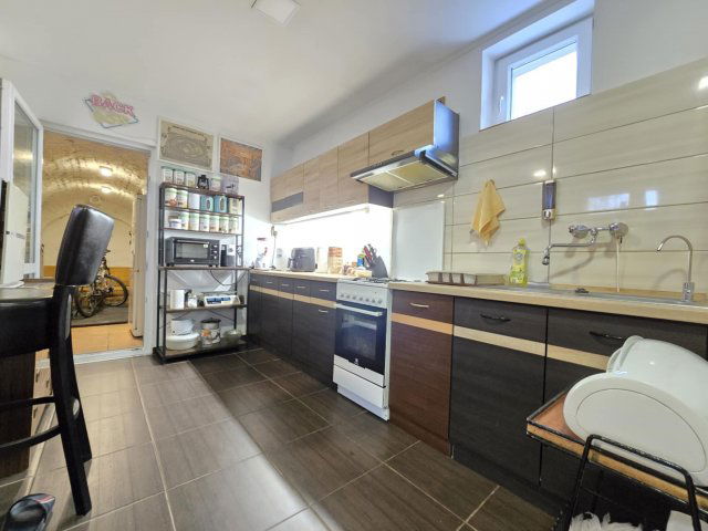 Eladó családi ház, Dombóváron 19.9 M Ft, 2 szobás