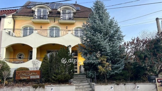 Eladó hotel, Egerben 279 M Ft / költözzbe.hu