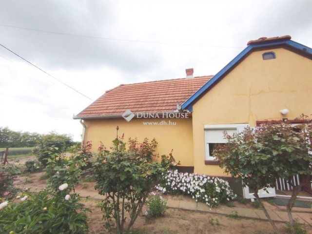 Eladó családi ház, Lengyeltótiban 19.9 M Ft, 2 szobás
