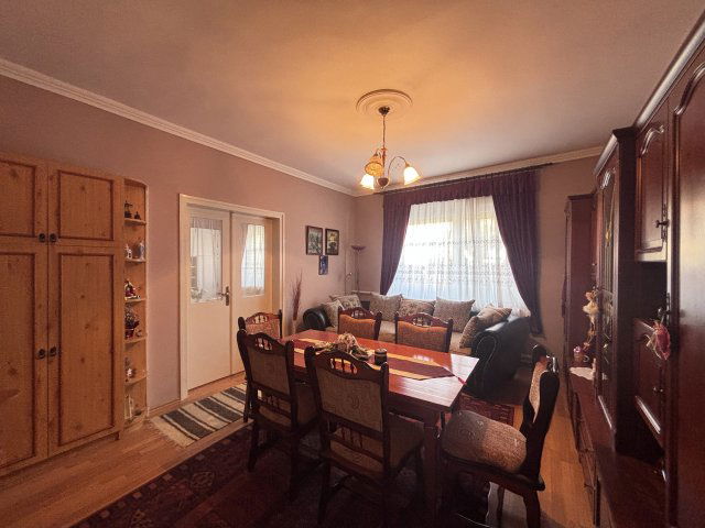 Eladó családi ház, Ceglédbercelen 95 M Ft, 6 szobás