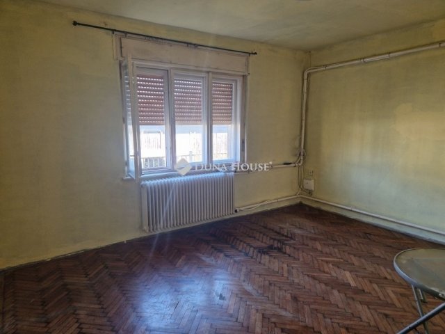 Eladó családi ház, Monoron 47.99 M Ft, 2 szobás