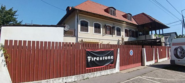 Eladó családi ház, Budaörsön 369 M Ft, 6 szobás