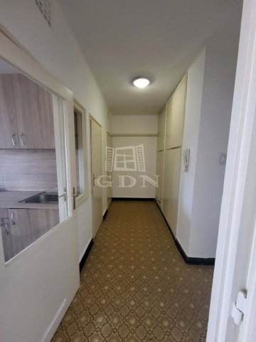 Eladó téglalakás, Szombathelyen 31.9 M Ft, 2 szobás