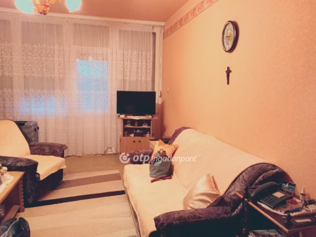 Eladó panellakás, Mátészalkán 31 M Ft, 1+1 szobás