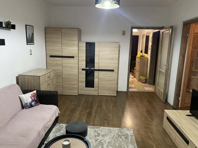 Kiadó panellakás, albérlet, III. kerületben, Szentendrei úton