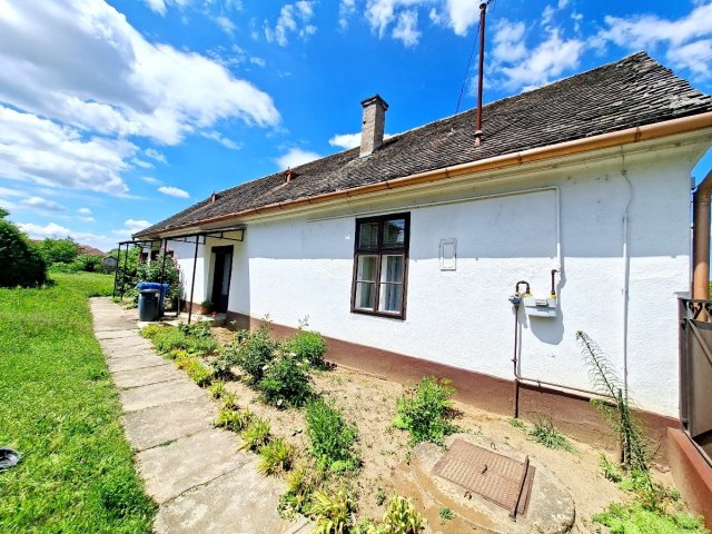 Eladó családi ház, Babócsán 11.328 M Ft, 2 szobás