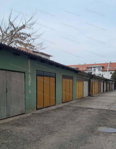 Eladó garázs, Cegléden 8.9 M Ft, 1 szobás / költözzbe.hu