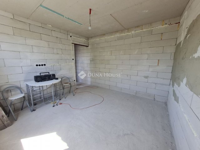 Eladó családi ház, Tápiószecsőn 69.9 M Ft, 4 szobás