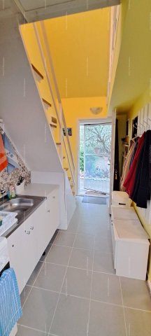 Eladó családi ház, Szigetszentmártonban 139 M Ft, 6 szobás
