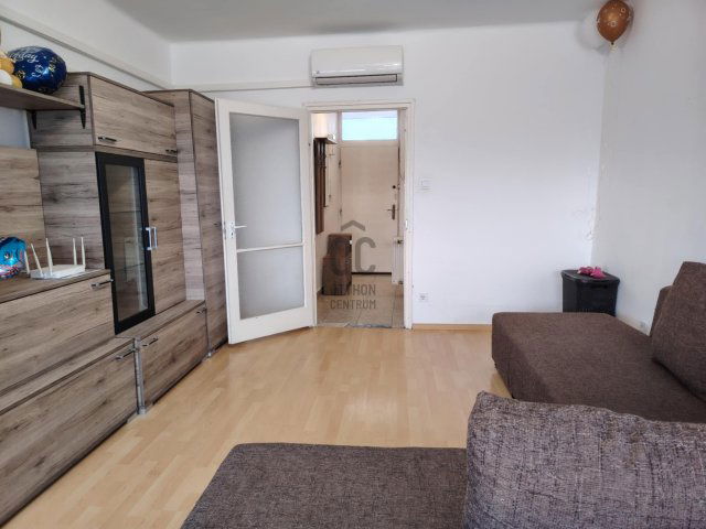 Eladó téglalakás, Szekszárdon, Kodály Zoltán utcában 34.9 M Ft