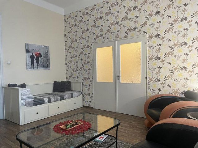 Kiadó téglalakás, albérlet, Budapesten, V. kerületben, 2 szobás