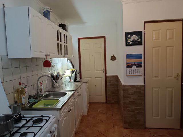 Eladó családi ház, Királyszentistvánon 52 M Ft, 3 szobás