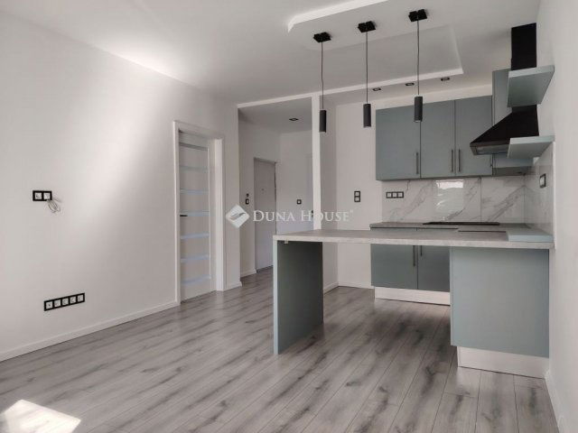 Eladó téglalakás, Budapesten, XVI. kerületben 74.9 M Ft