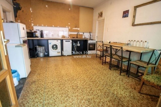 Eladó családi ház, Ecseren 79.9 M Ft, 3 szobás