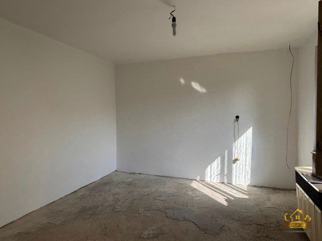 Eladó családi ház, Dunaharasztin 34.9 M Ft, 1 szobás