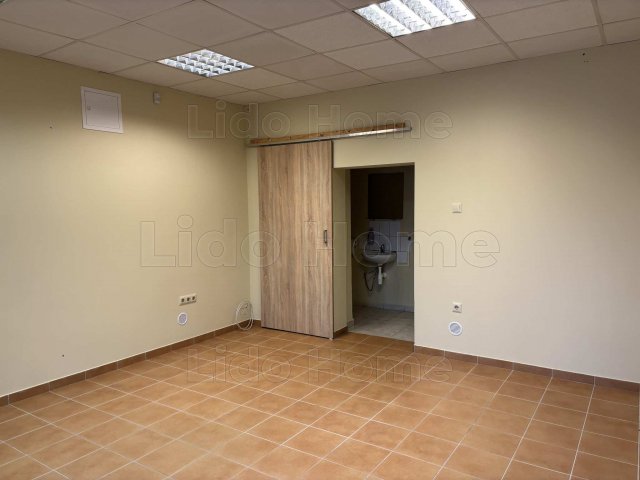 Eladó családi ház, Tarjánon 49.5 M Ft, 4 szobás