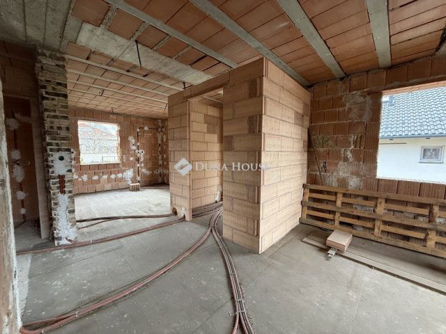 Eladó családi ház, Sóskúton 80 M Ft, 3 szobás