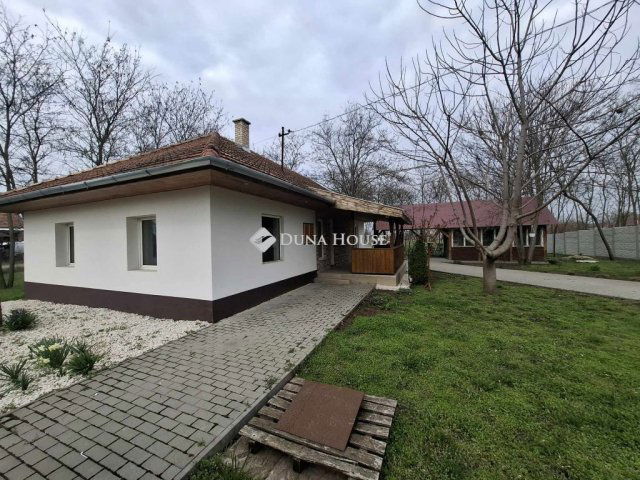 Eladó családi ház, Tápiószelén 35 M Ft, 4 szobás