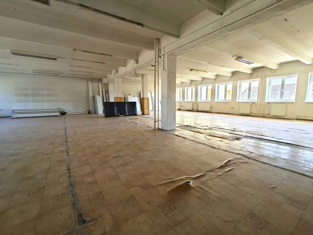 Kiadó iroda, Miskolcon 700 E Ft / hó, 1 szobás