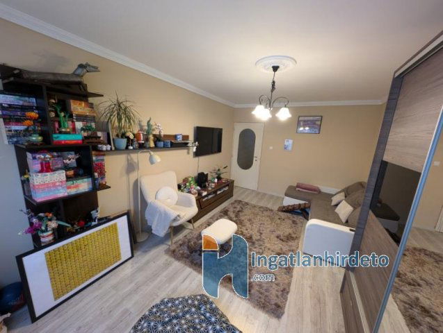 Eladó panellakás, Debrecenben 63.9 M Ft, 2+1 szobás