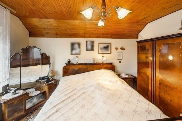 Eladó családi ház, Kecskeméten 89.9 M Ft, 5 szobás