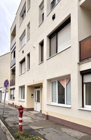 Eladó téglalakás, Zalaegerszegen 49 M Ft, 2 szobás