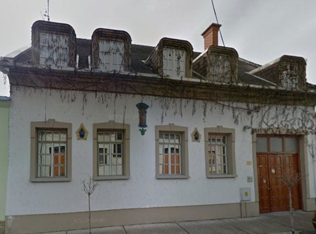 Eladó családi ház, Kecskeméten 74 M Ft, 6 szobás