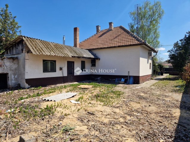 Eladó családi ház, Csévharaszton 39.99 M Ft, 2 szobás