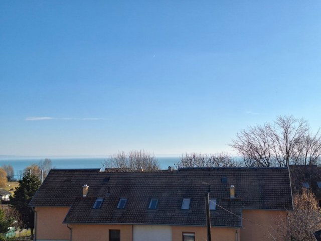 Eladó családi ház, Balatonalmádiban 150 M Ft, 6+1 szobás
