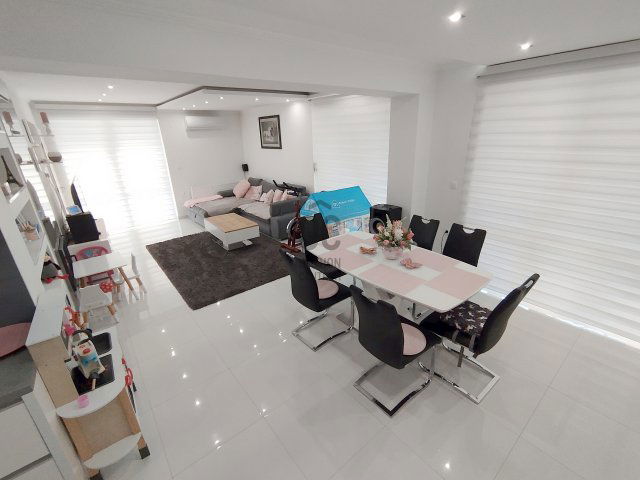 Eladó ikerház, Nyíregyházán 124.99 M Ft, 4 szobás