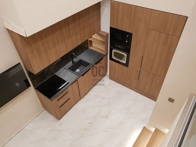 Eladó téglalakás, Budapesten, VII. kerületben 128 M Ft, 3 szobás