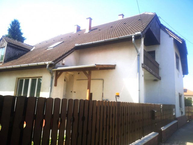 Eladó családi ház, Zalaegerszegen 71.9 M Ft, 6+2 szobás