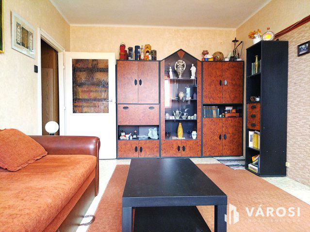 Eladó panellakás, Salgótarjánban 13.9 M Ft, 2 szobás