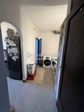 Eladó családi ház, Besnyőn 61.9 M Ft, 6 szobás