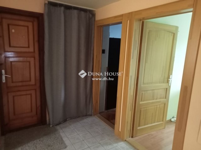 Eladó családi ház, Debrecenben 87 M Ft, 6 szobás