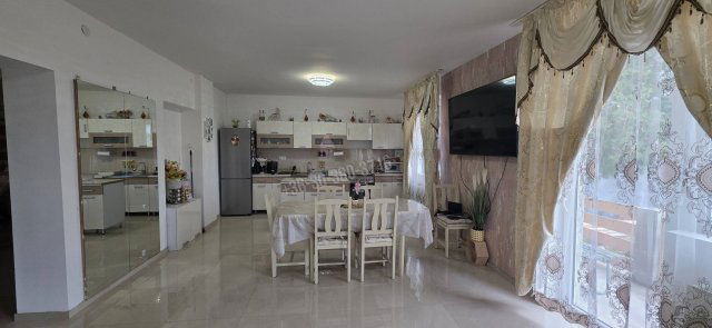 Eladó családi ház, Ercsiben 49 M Ft, 5+1 szobás