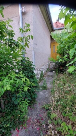 Eladó családi ház, Győrött 69.9 M Ft, 3 szobás