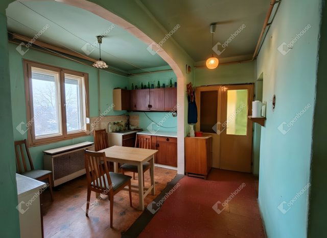 Eladó családi ház, Sajószentpéteren 26.9 M Ft, 4 szobás