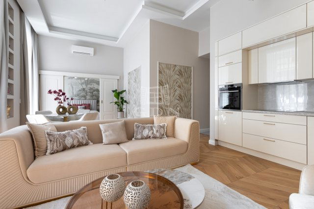 Eladó téglalakás, Budapesten, V. kerületben 245 M Ft, 3 szobás