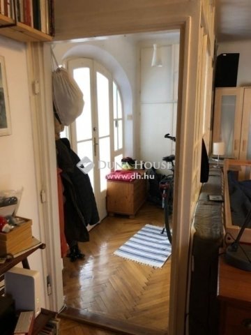 Eladó téglalakás, Budapesten, VIII. kerületben 64.9 M Ft