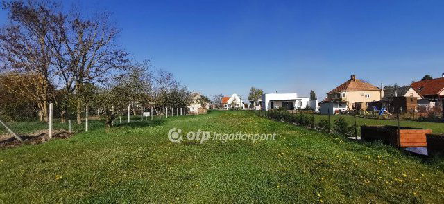Eladó telek, Győrújfalun 39.99 M Ft / költözzbe.hu