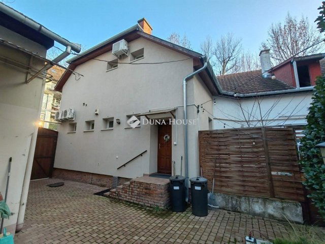 Eladó téglalakás, Kecskeméten 99 M Ft, 4 szobás