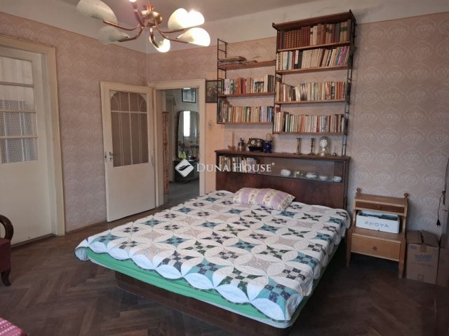 Eladó családi ház, Szombathelyen 69 M Ft, 2 szobás